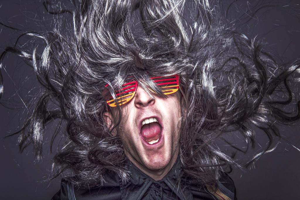 Holographic performance with interdimensional artists